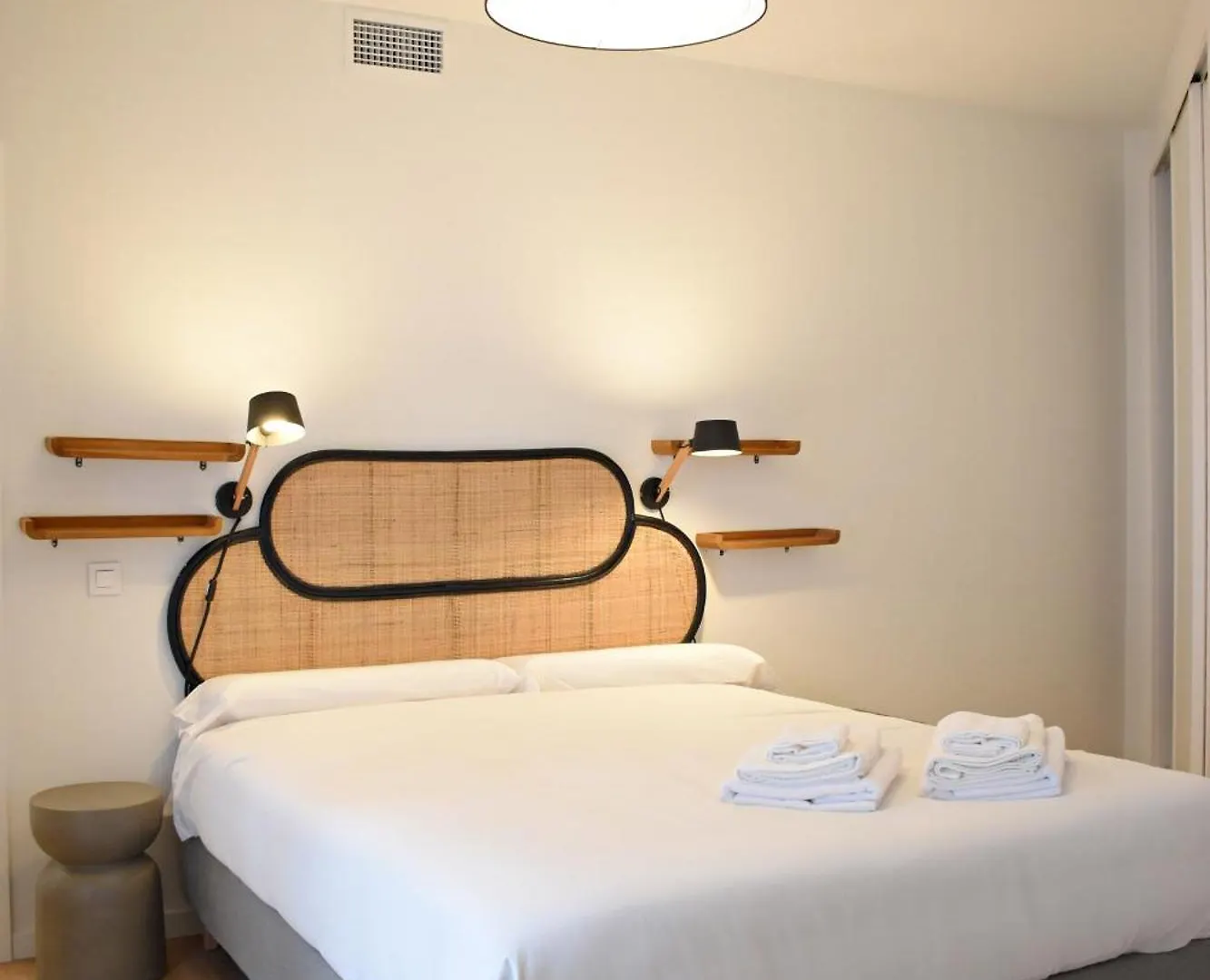 Precioso Apartamento Con Parking En El Centro De Malaga 0*,  Spain